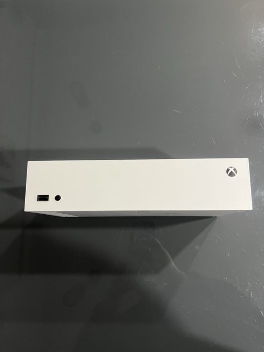 Xbox Series S 512GB + 2 оригінальні геймпади