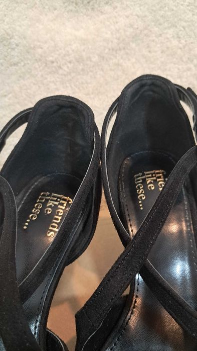 Friends Like These Czarne Czółenka 38