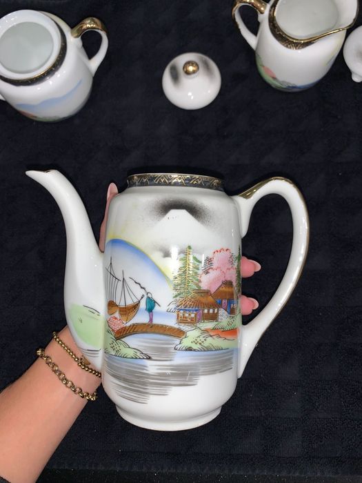 Loiça delicada chinesa pintada à mão