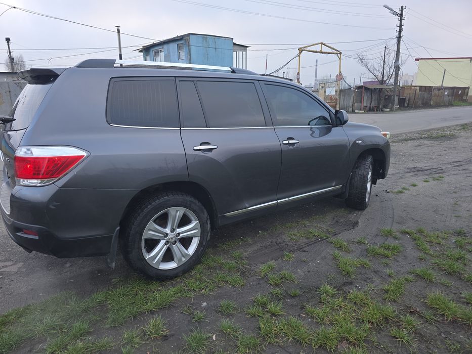 Тойота Хайлендер 2