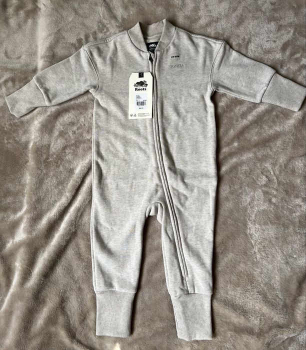 Детский  комбинезон Roots