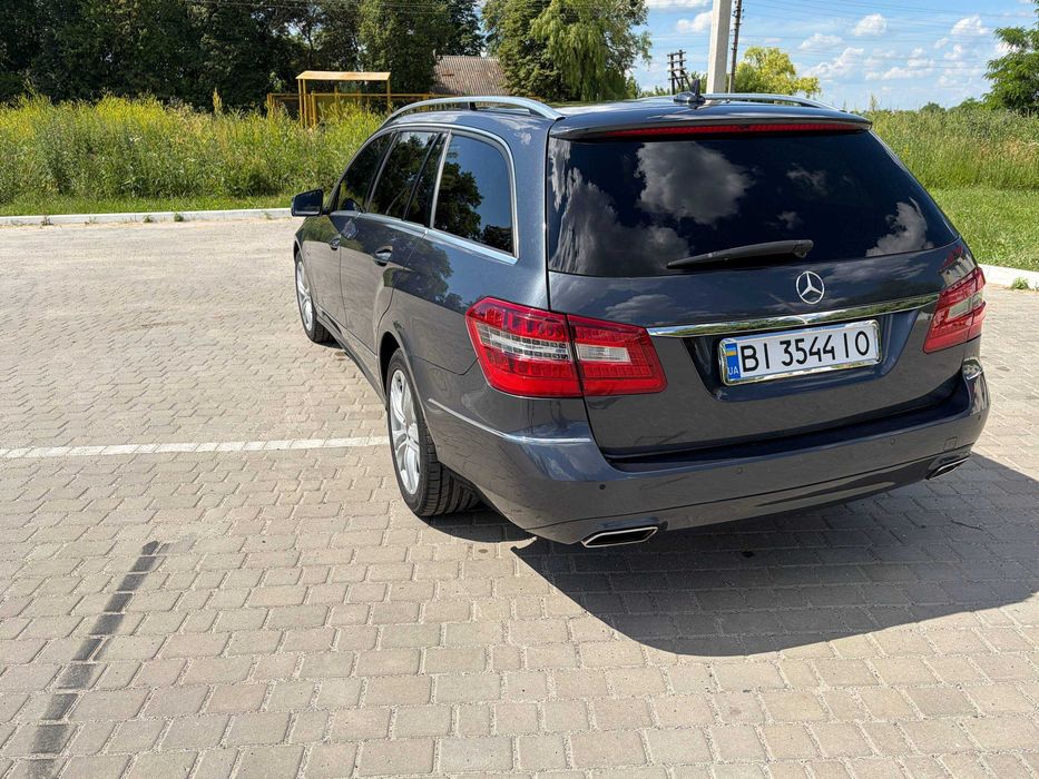 Mercedes-Benz E-Class 212