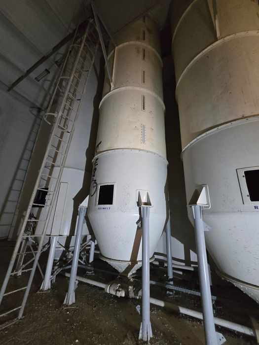 Silos po mące wysokość 9 m, 27m³