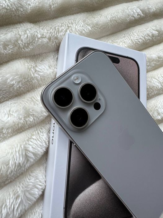 iPhone 15 Pro 256GB Natural Titanium