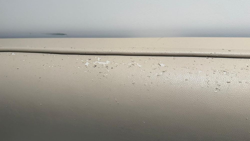 Cabeceira, com marcas