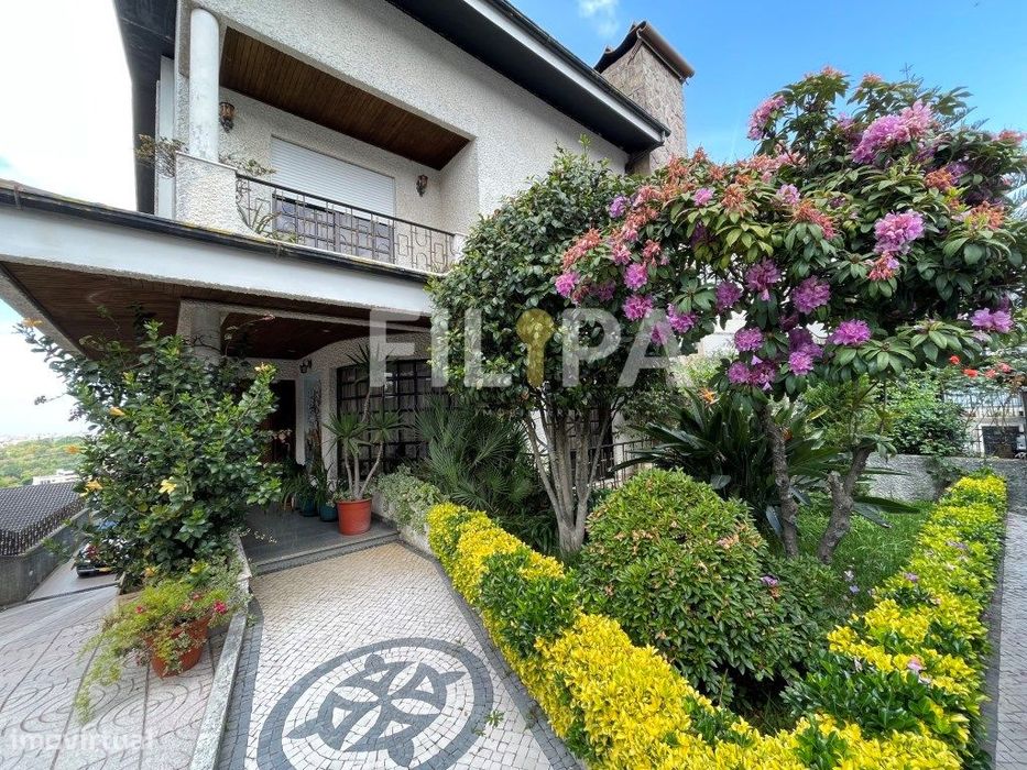 4-Bedroom House in Baguim do Monte