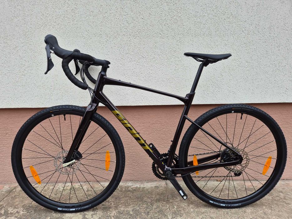 Rower gravel Giant Revolt 1, Shimano GRX, rower powystawowy