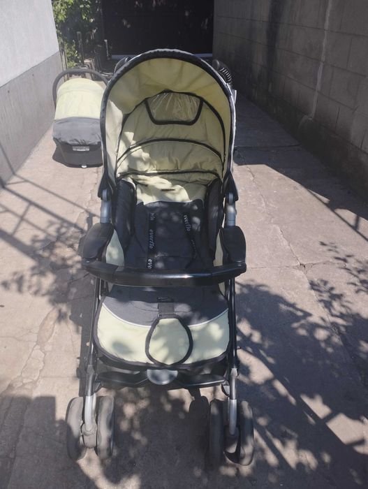 Коляска дитяча, універсальна