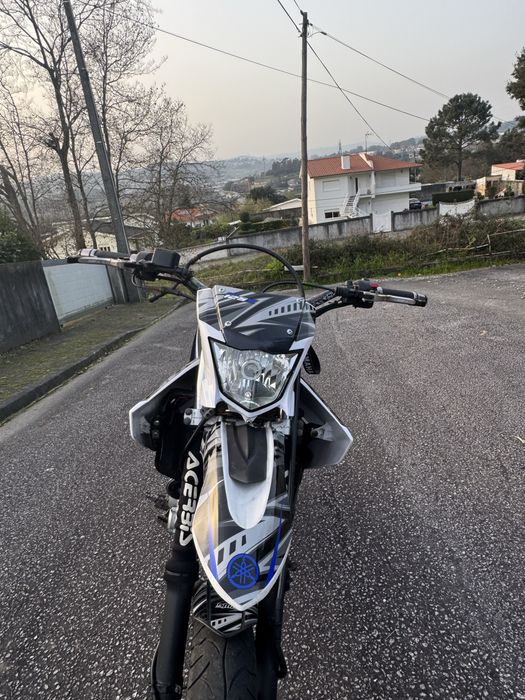 Yamaha WR 125X Supermoto – Pneus Novos, Extras, Pronta a Andar