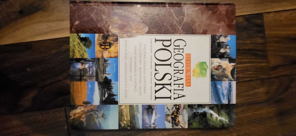 Ilustrowana Geografia Polski. Świat Książki