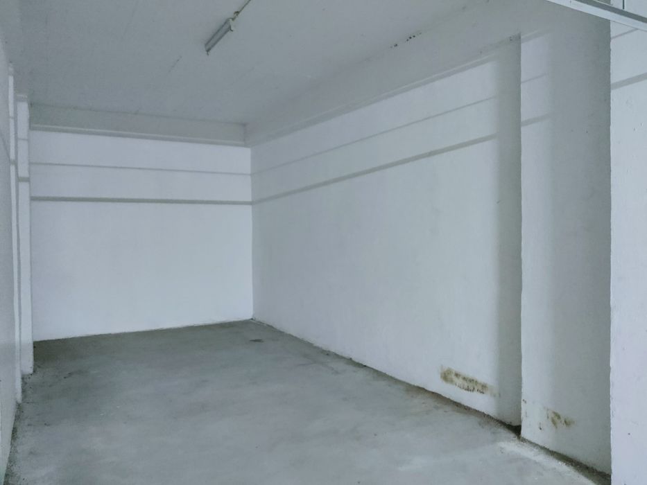 Arrenda-se garagem em Entroncamento numa zona central
