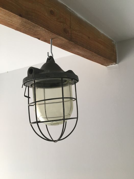 Sprzedam lampę przemysłową PRL