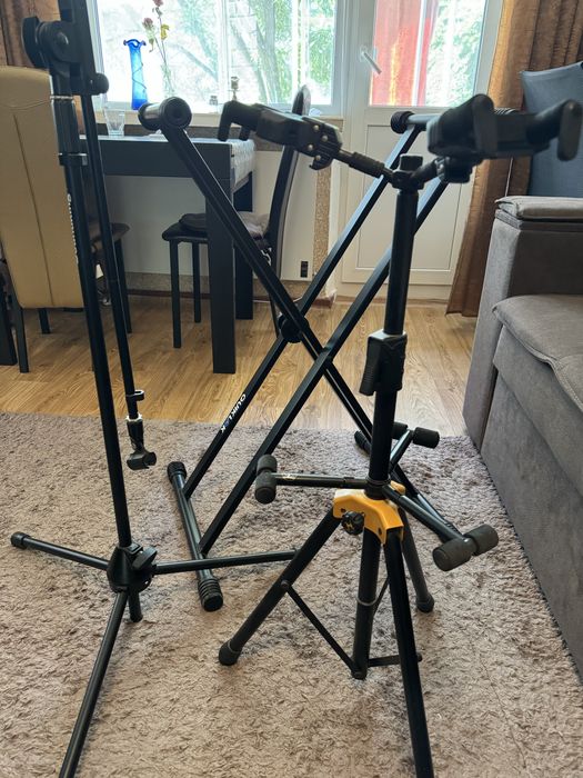 Продам стойки для музыкальных инструментов