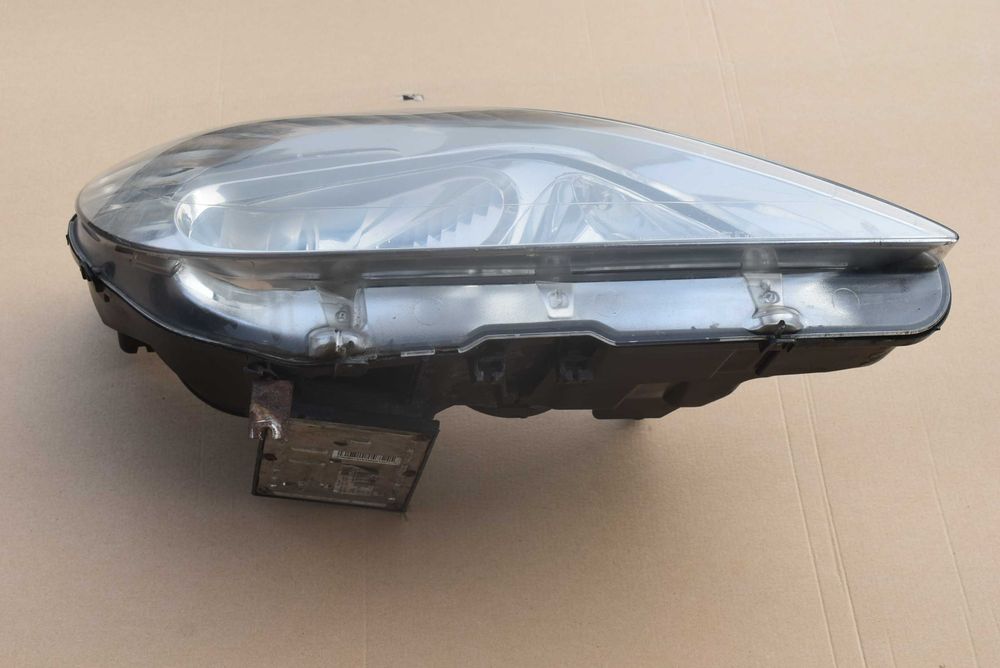 lampa prawa przód XENON PEUGEOT 607 06R LIFT.europa