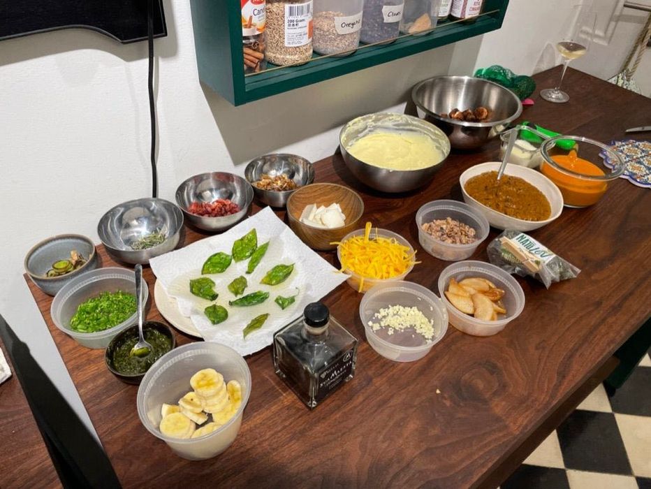 Ilhas de cozinha artesanais em madeira de nogueira