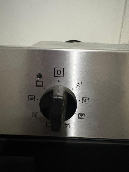 Forno de embutir Zanussi