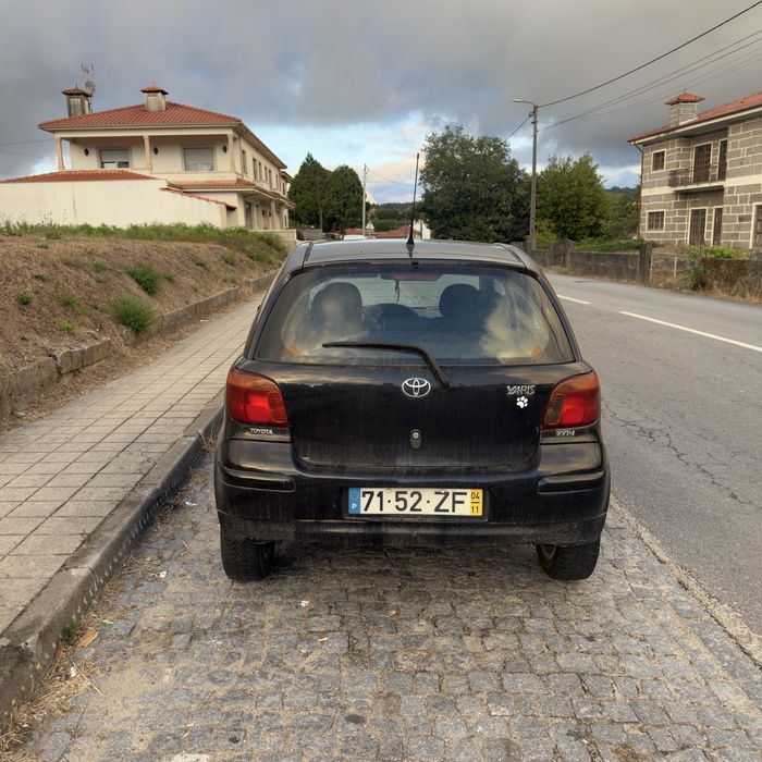 Toyota Yaris — fotografia 4
