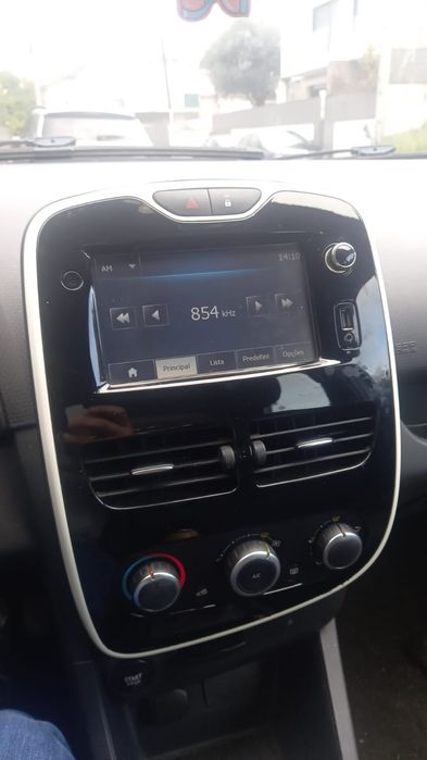 Renault Clio 4 econômico