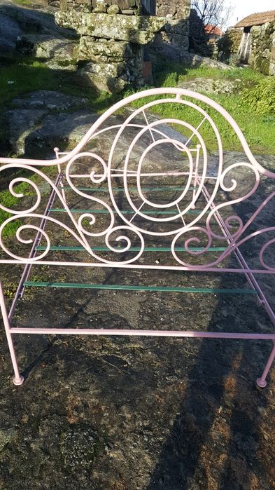 Cama ferro antiga