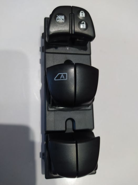 Блок кнопки стеклоподъемника Nissan Leaf,Juke, Rogue Qashqai T32,X-TRA