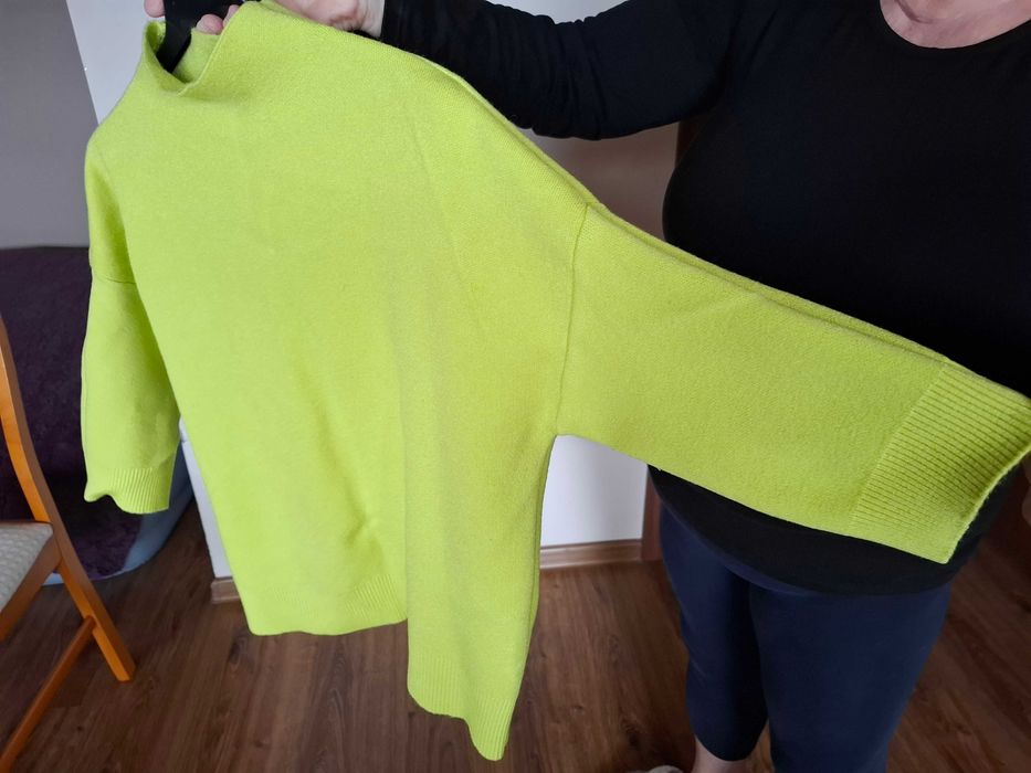 Golf, kolor ekri, rozmiar M.