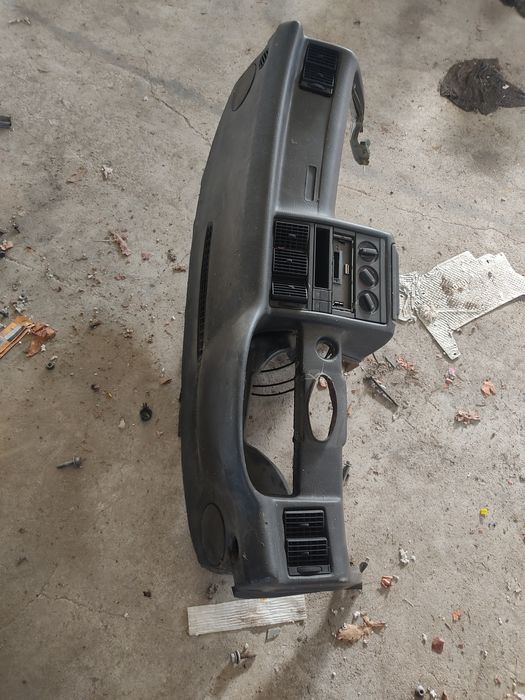 Tablier Audi 80 em óptimo estado