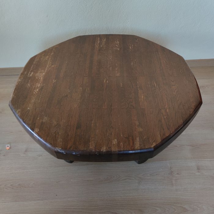 Mesa de centro em madeira maciça