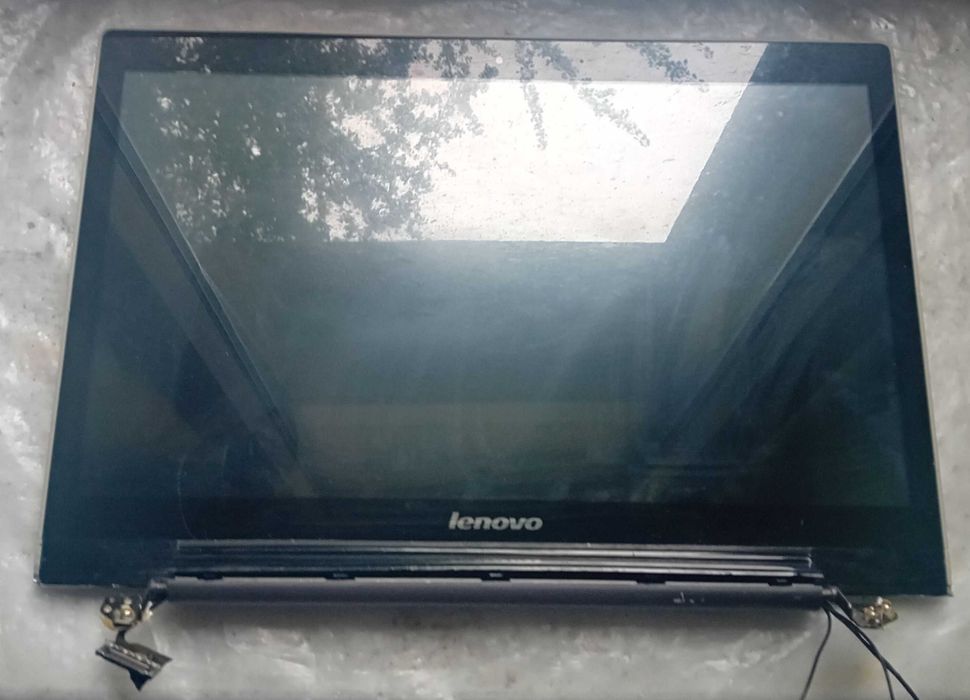 (31) matryca + szyba+ zawiasy + taśma Lenovo