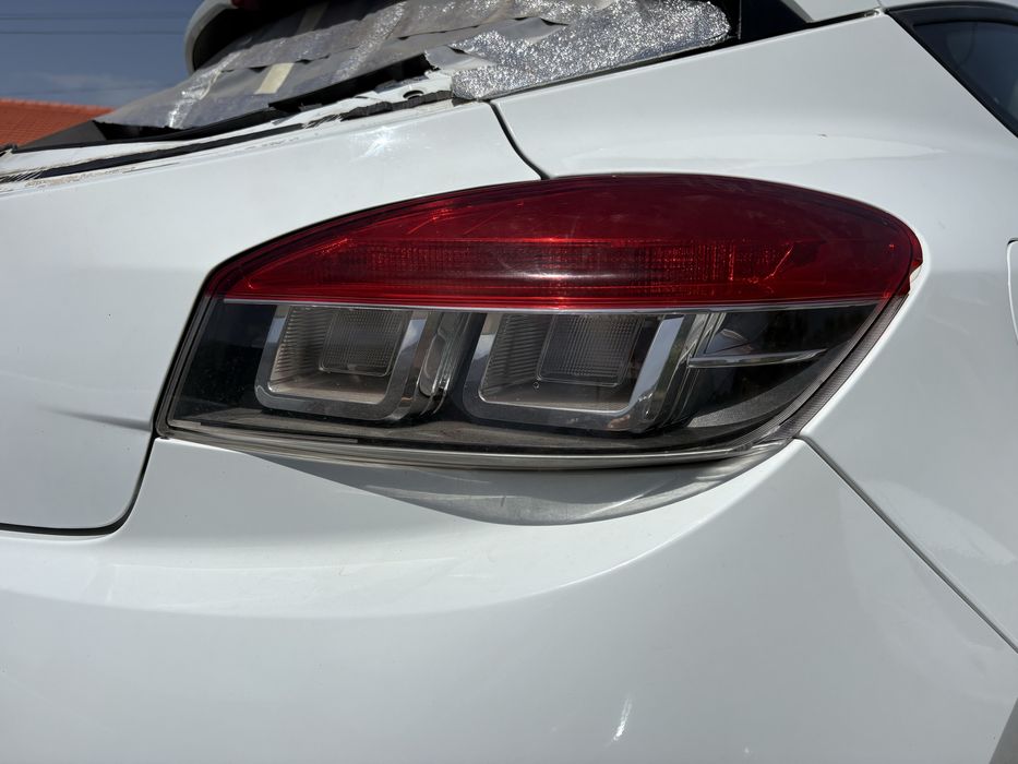 Farolim lado direito Renault Megane IIi coupe