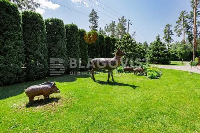 Пирново  - отель 3500 м кв на 1 га