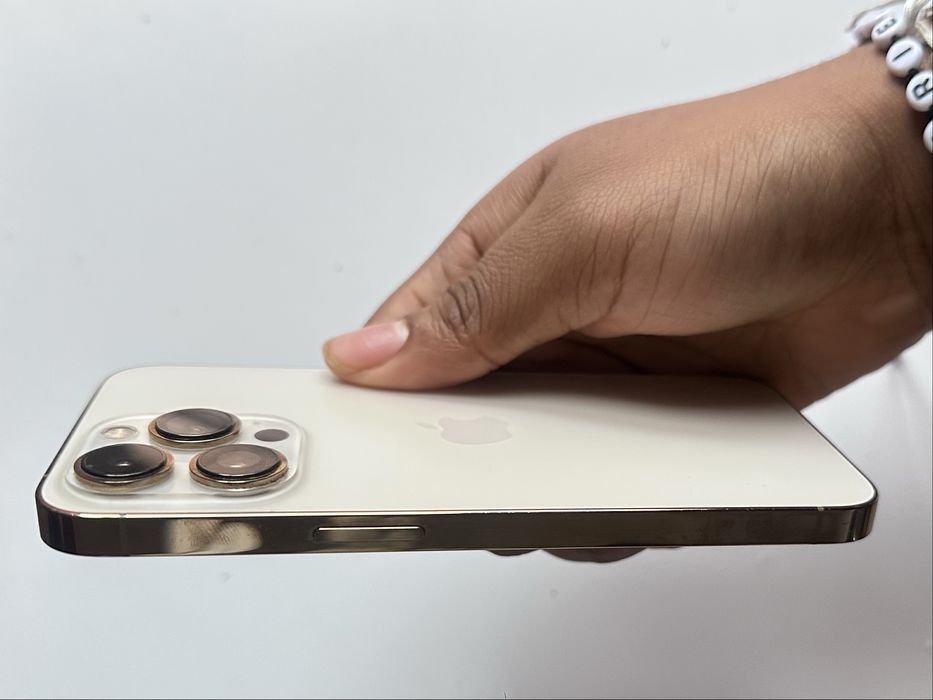 Iphone 13 pro 128gb em excelente estado-Bateria 77%