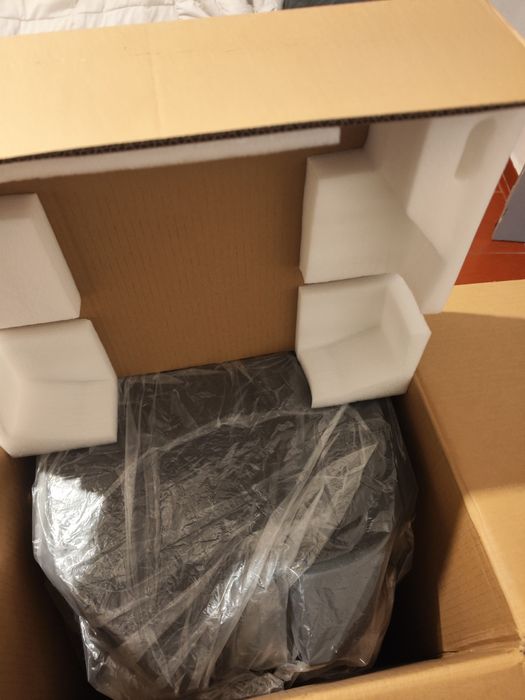 Coluna profissional Makie Thump