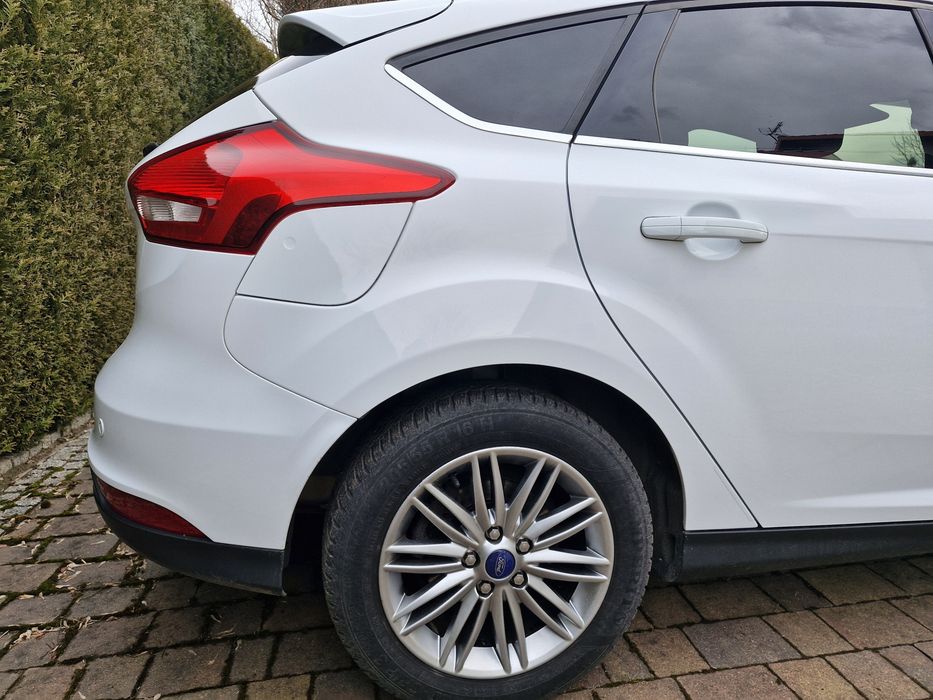 Sprzedam Forda Focusa z 2018, 1,6 benzyna, 68 tys.