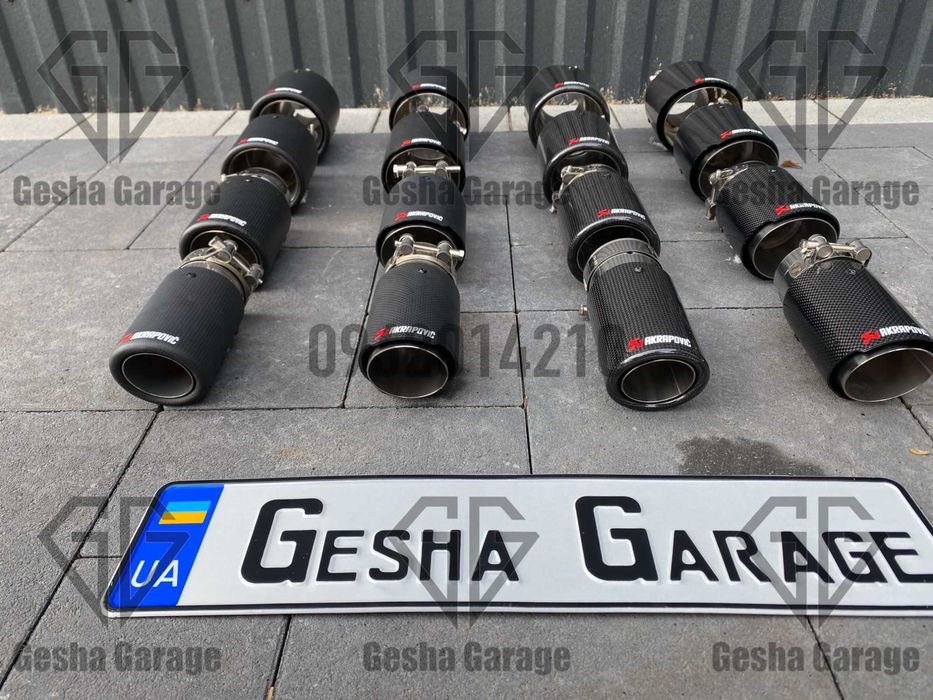 Наличие насадки выхлопной akrapovic акрапович глянец мат двойные вырез