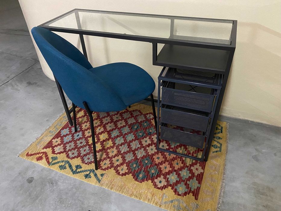 Secretária Cadeira Carpete