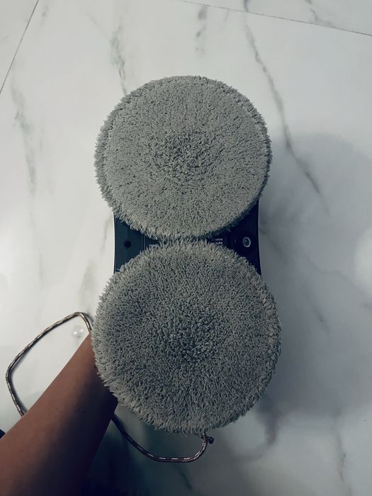 Robot do mycia okien szyb a nawet luster