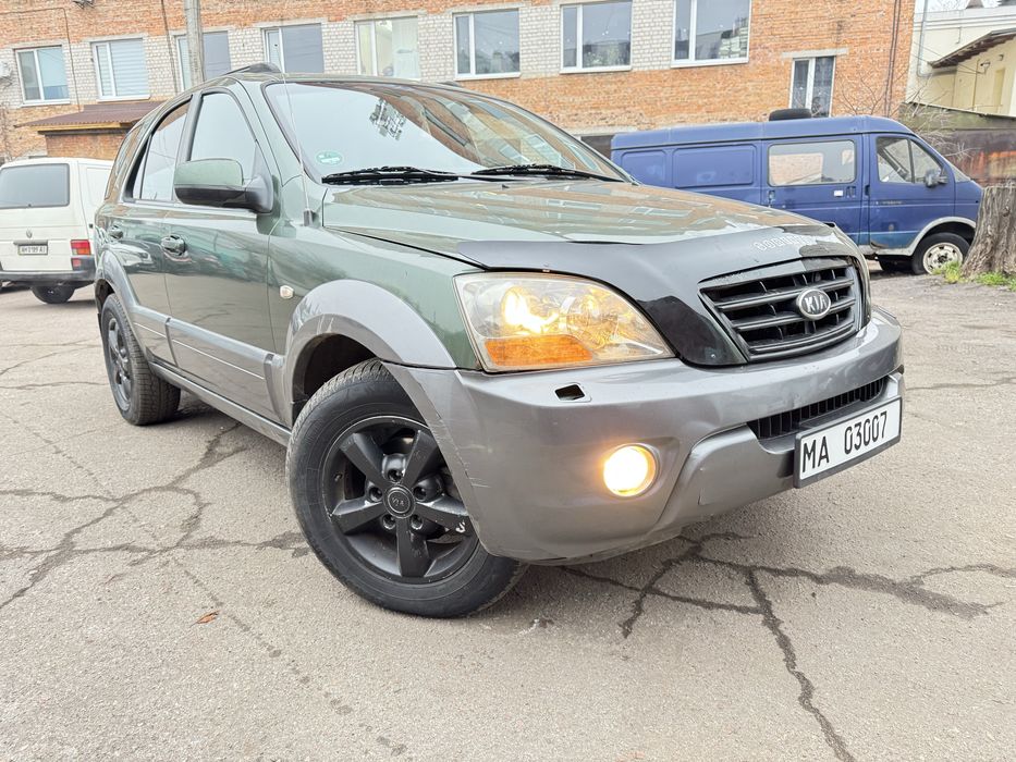 Продам автомобіль KIA SORENTO 2.5