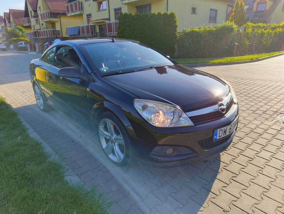 Opel Astra TwinTop 1.8 140KM Cabrio Coupe Skora PDC 18" 2009