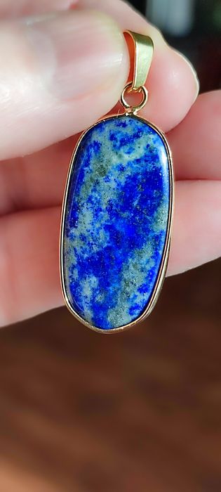 Wisiorek z LapisLazuli