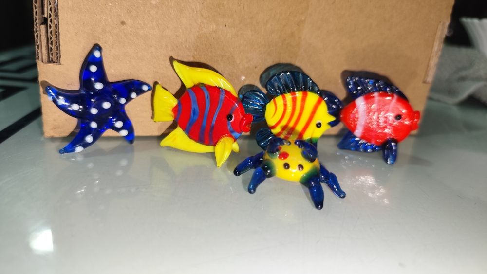 Скляні фігурки ручної роботи