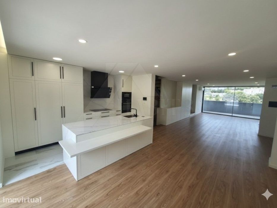 Moradias Novas com Vista Rio Barcelinhos