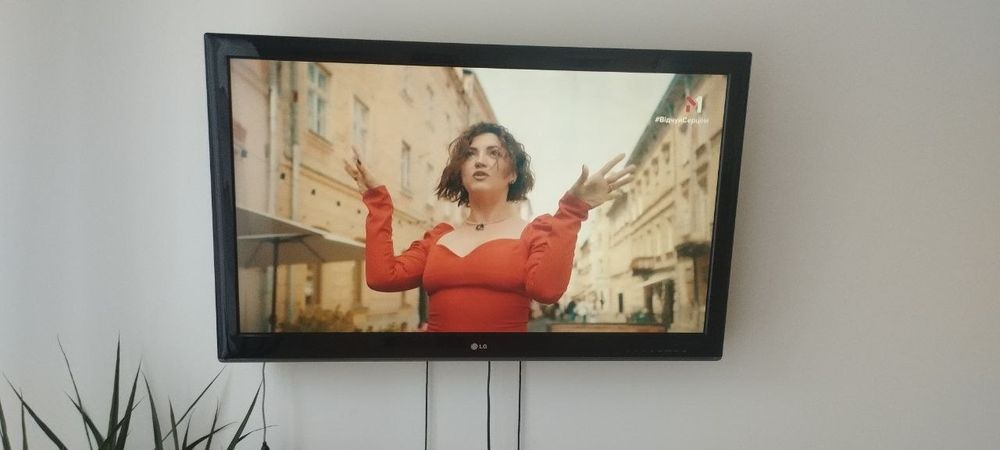 Телевізор     LG