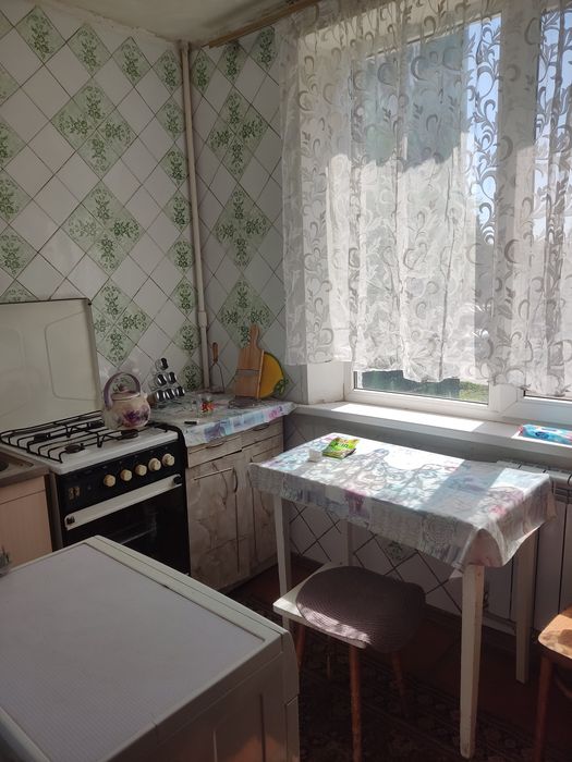 Продам 2-х кімнатну квартиру в центрі Чугуїва