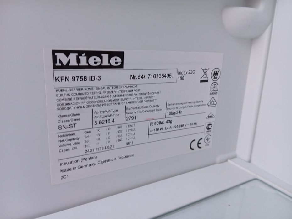 Встраиваемый холодильник Miele KFN 9758 No-Frost INVERTER A+++