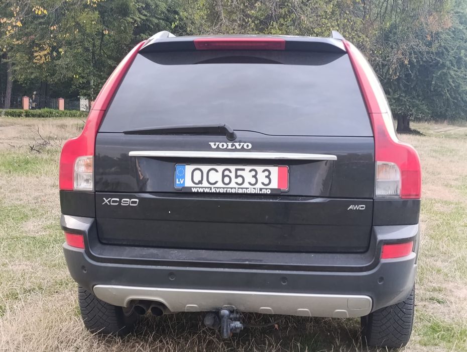 Volvo ХС90 для військових