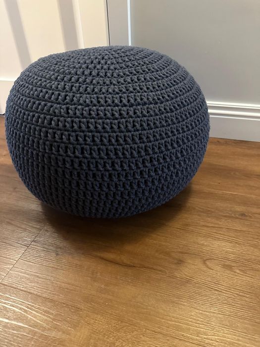 Podnóżek/pufa granatowa