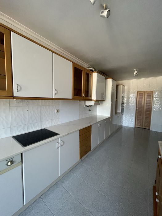 Arrenda-se apartamento T2 centro Famalicão