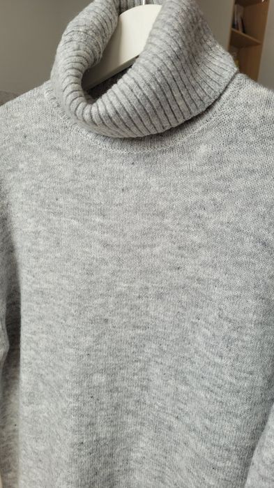 Sweter z golfem jasny wiosenny długi mango xs s M