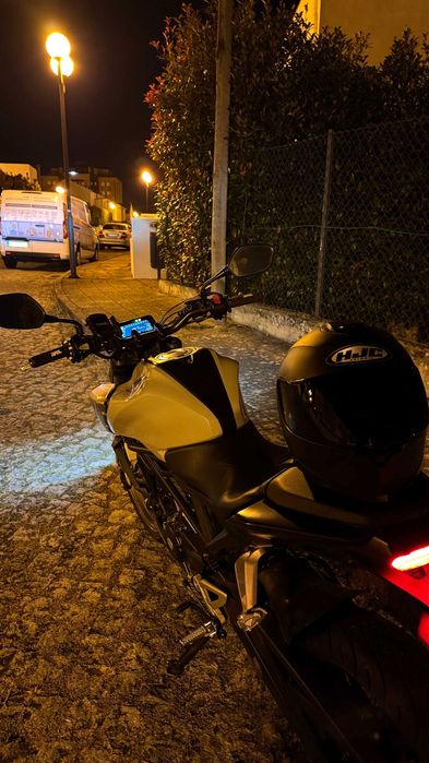 Honda CB125R 2022