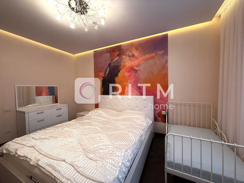 Оренда 2-кімнатна квартира з дизайнерським ремонтом + власний гараж